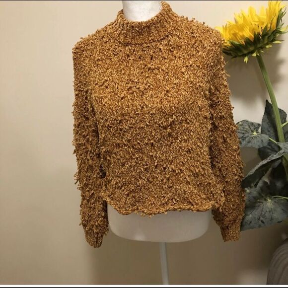 NWOT Urban Outfitters  Chenille Sweater size XS - Picture 3 of 5